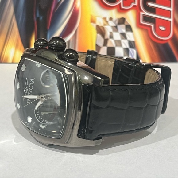 Invicta Lupah Black and Silver Vintage Watch - Picture 7 of 12